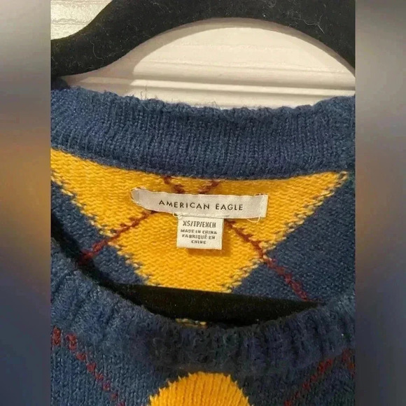 American Eagle Soft Cropped Blue Argyle Crew Neck Pullover Sweater Size XS - Picture 2 of 10